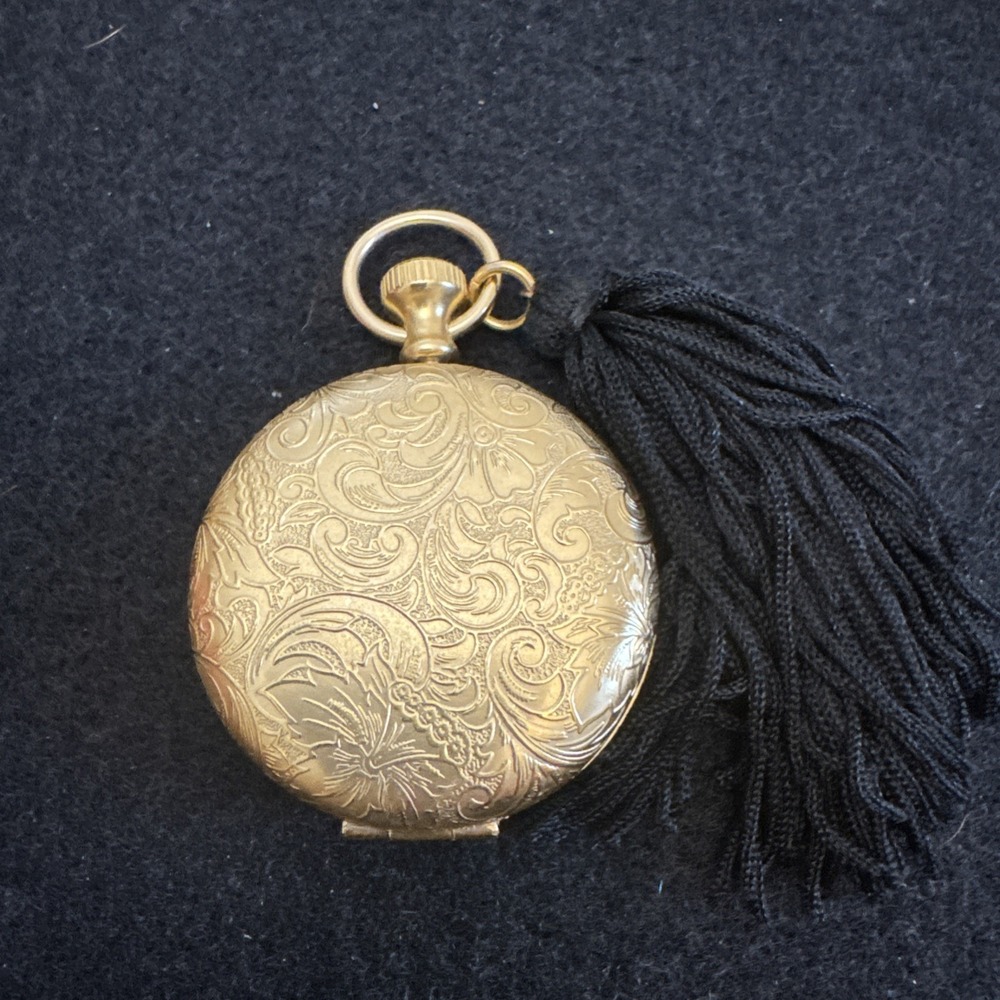 Estee Lauder Gold Tone Transparent Powder Compact  Pocket Watch Design Vintage